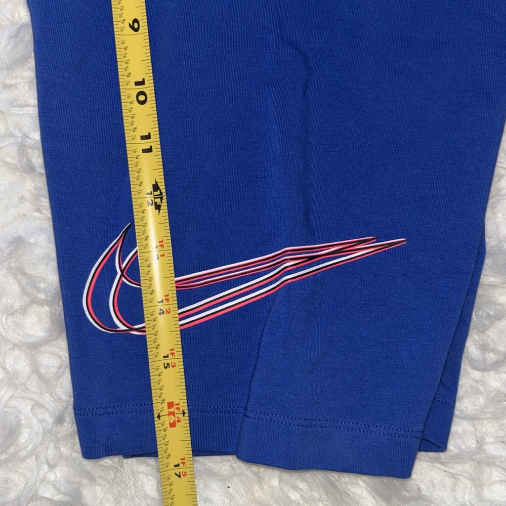 Nike 9” Tight Fit Biker Shorts, Size M - Picture 8 of 16